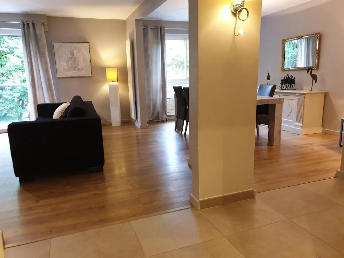 Appartement 115 M2 Garage Tram Lille St Maur شقة